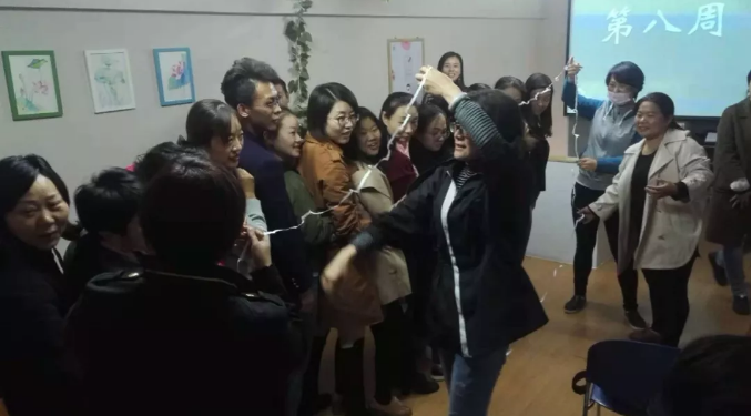 1542595215782776.png blob.png